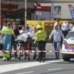 CORRECTION APTOPIX Netherlands Mall Shooting